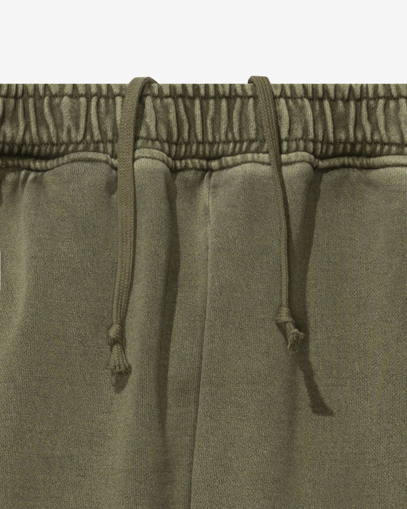 UNDEFEATED PIGMENT DYE SWEATPANT