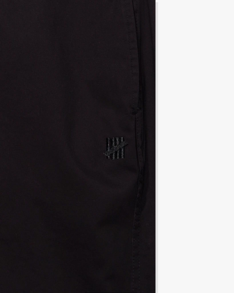 UNDEFEATED RELAXED CHINO SHORT