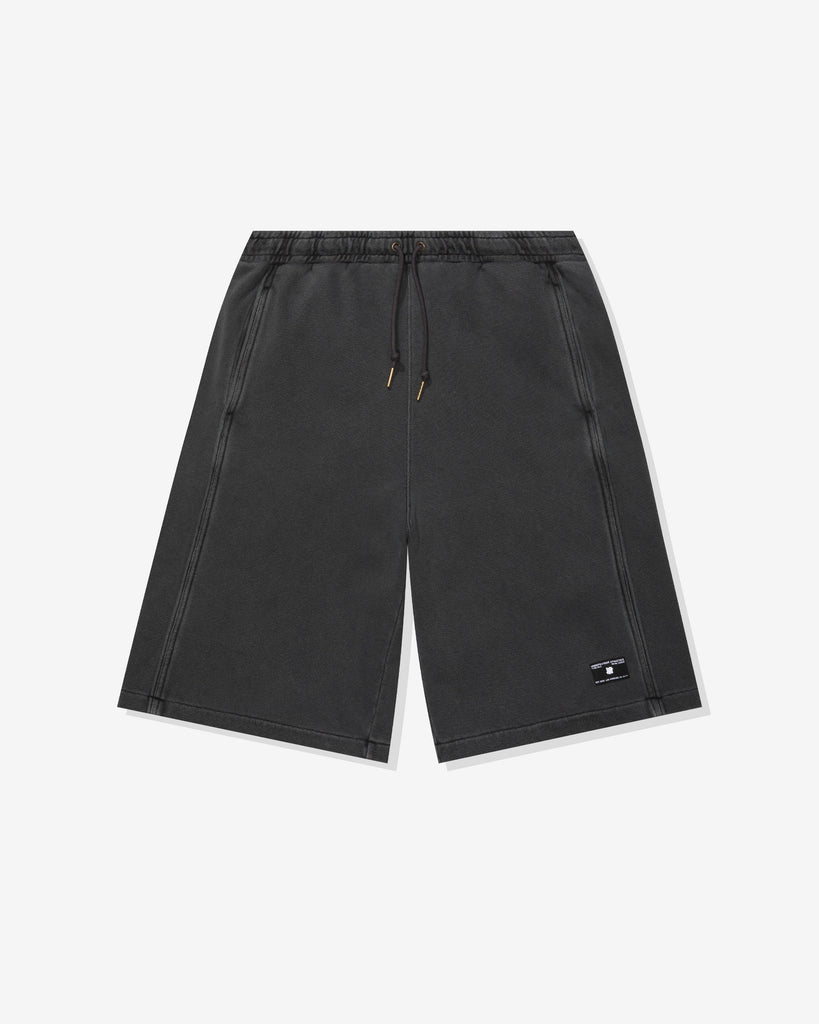 UNDEFEATED SEAMED SWEAT SHORT