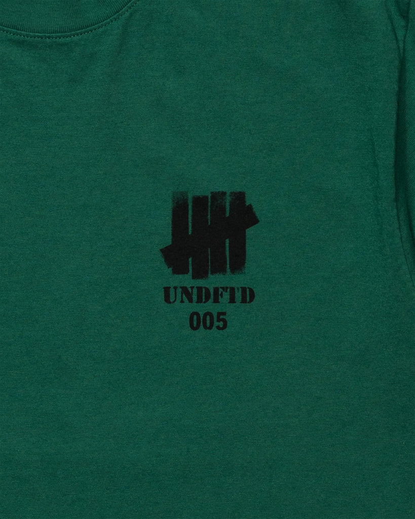 UNDEFEATED BARRACKS S/S TEE