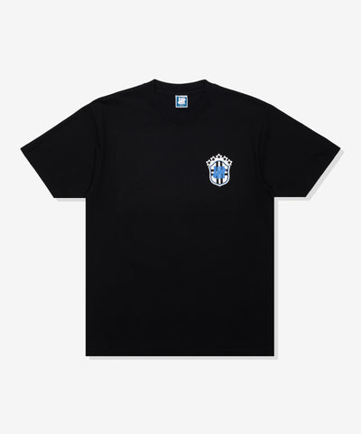 UNDEFEATED EMBLEM S/S TEE