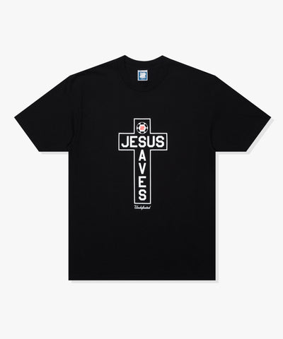 UNDEFEATED JESUS SAVES S/S TEE