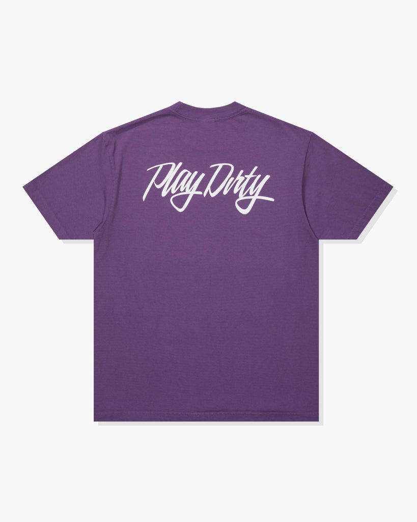 UNDEFEATED SCRIPT S/S TEE