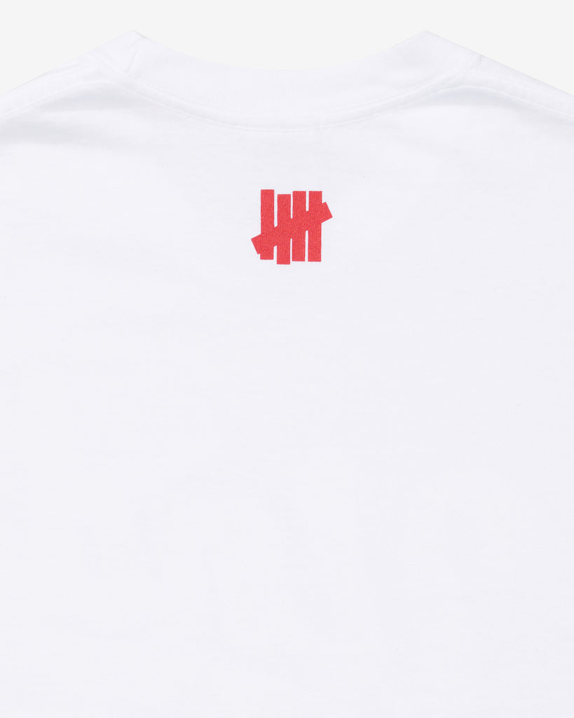 UNDEFEATED UND SCRIPT S/S TEE