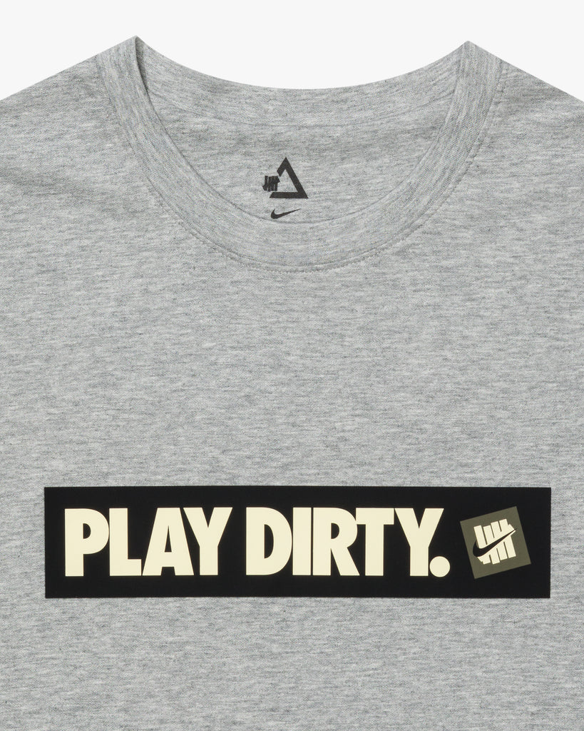 UACTP x NIKE NRG MEN'S PRIMARY SS TOP