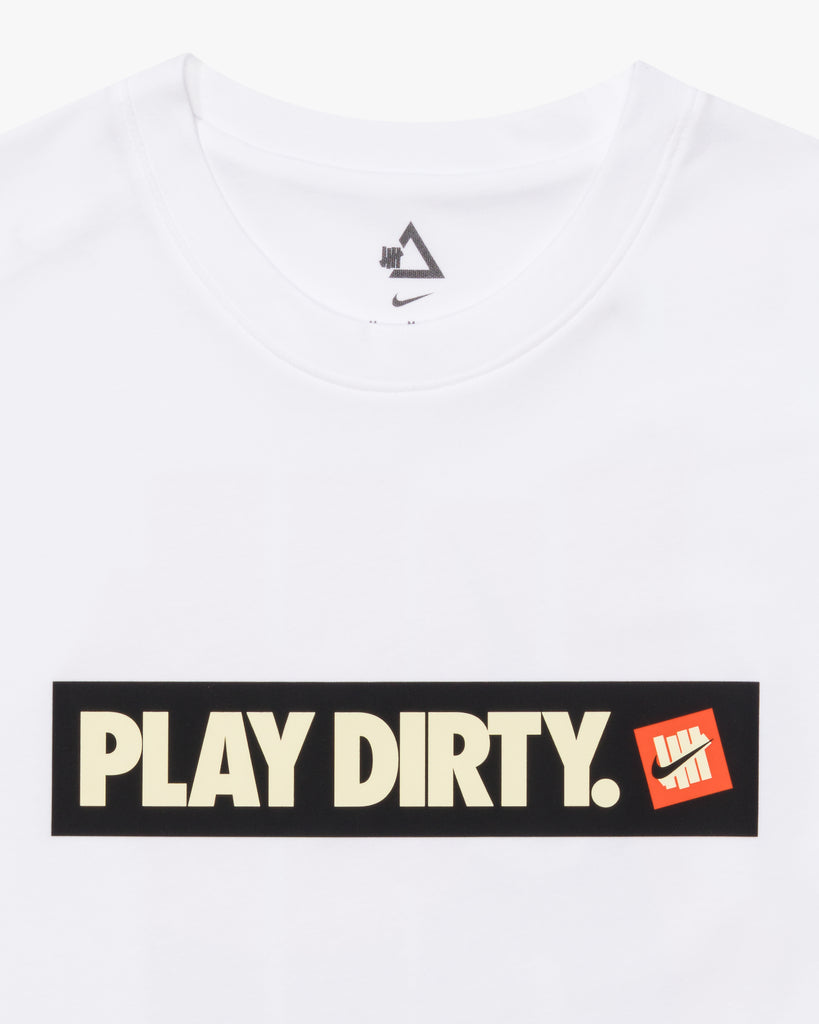 UACTP x NIKE NRG MEN'S PRIMARY SS TOP – UNDEFEATED JAPAN