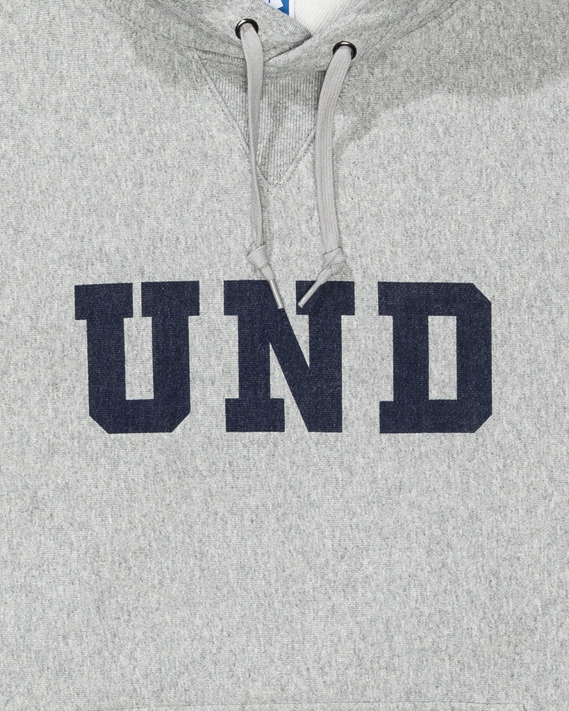 UNDEFEATED BLOCK LOGO PULLOVER HOOD