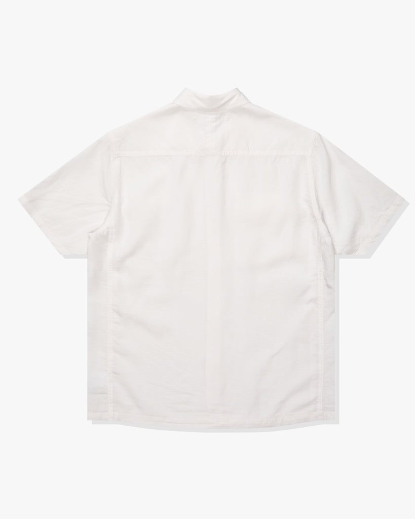 UNDEFEATED LIGHTWEIGHT S/S BUTTON DOWN