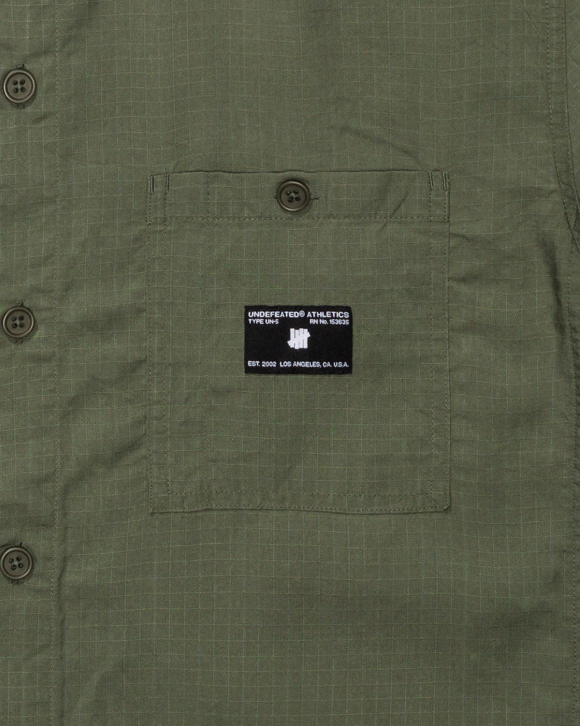 UNDEFEATED LIGHTWEIGHT S/S BUTTON DOWN