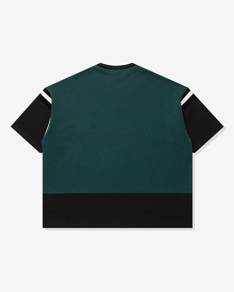 UNDEFEATED PANELED S/S TEE