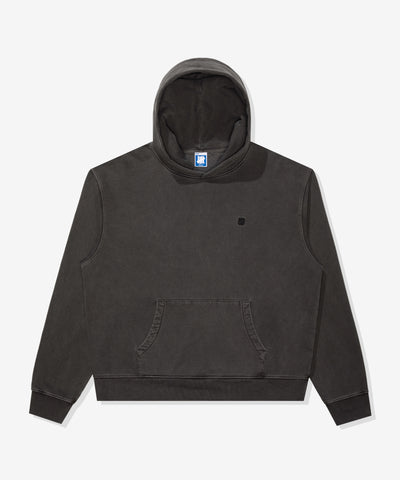 UNDEFEATED PIGMENT DYE PULLOVER HOOD