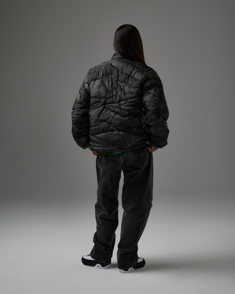 UNDEFEATED HOODED CAMO BUBBLE JACKET