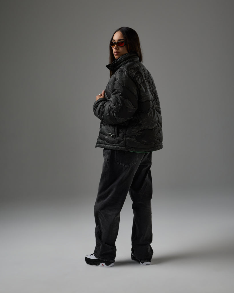 UNDEFEATED HOODED CAMO BUBBLE JACKET