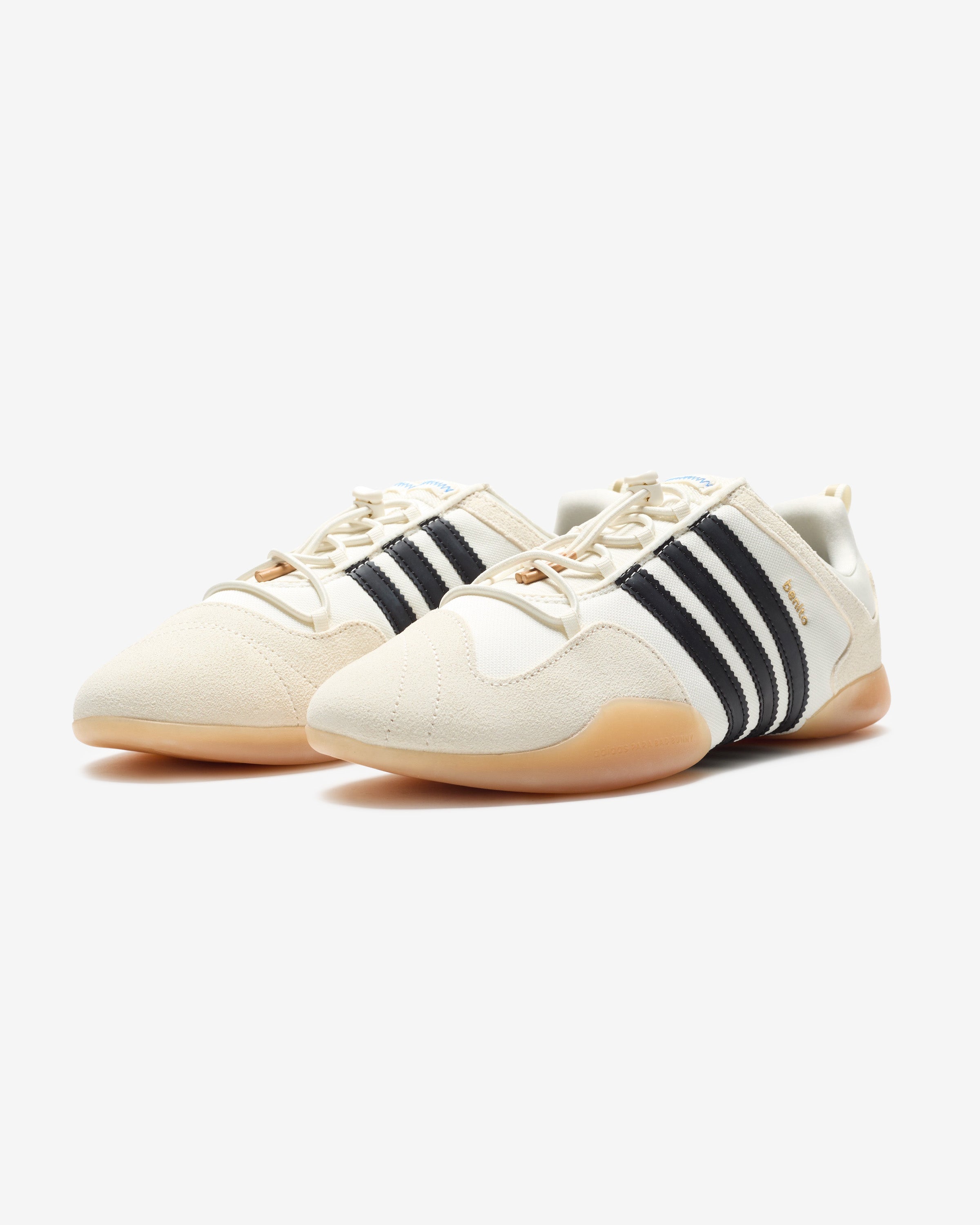 大人気 adidas BAD BUNNY BALLERINA バレリーナらしいデザイン 国内 2025年 3/29 & 4/12 発売】Bad Bunny × adidas Originals