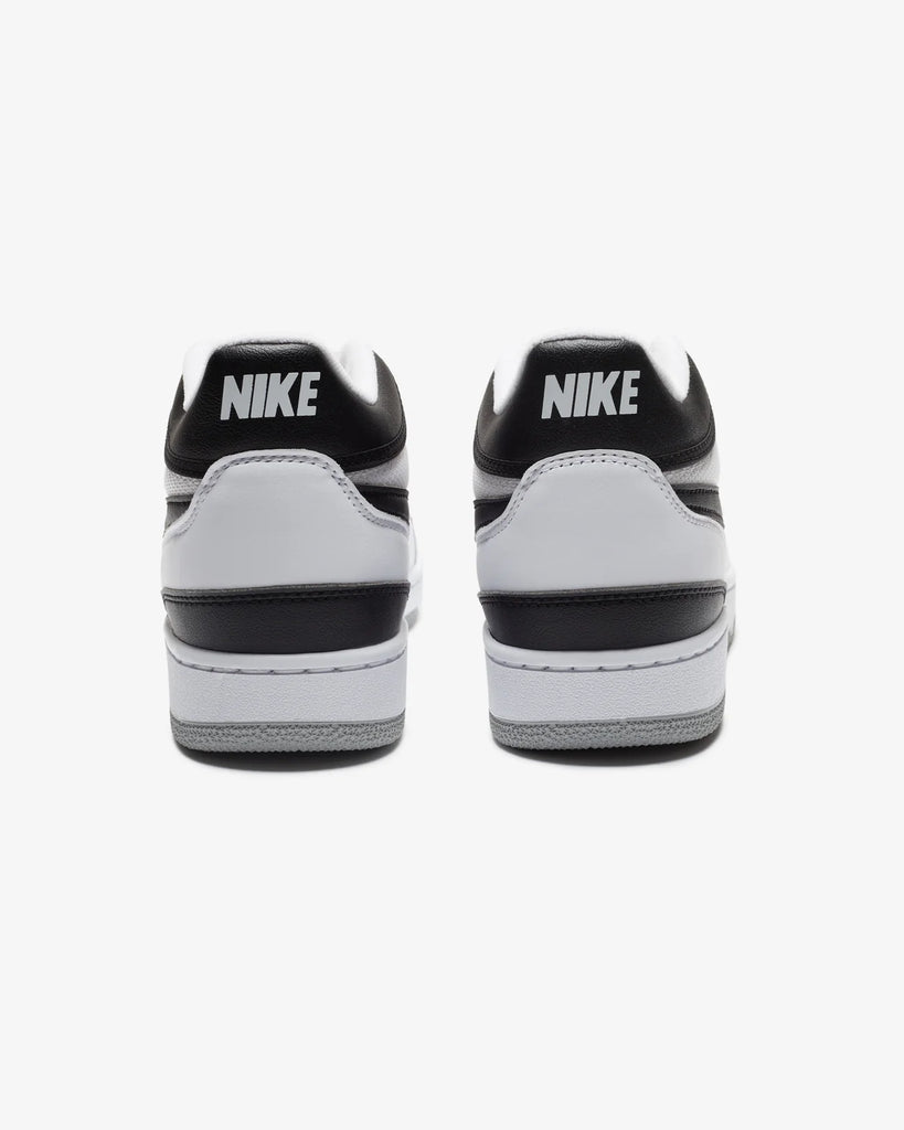 NIKE ATTACK QS SP – UNDEFEATED JAPAN