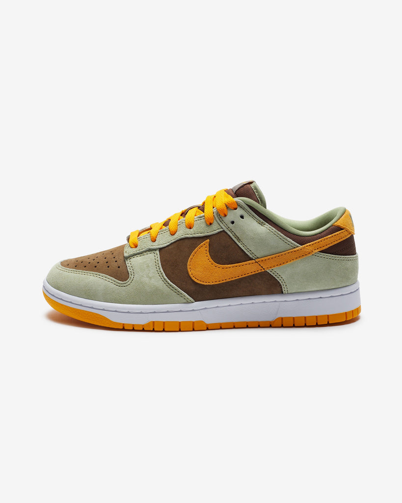 NIKE DUNK LOW SE