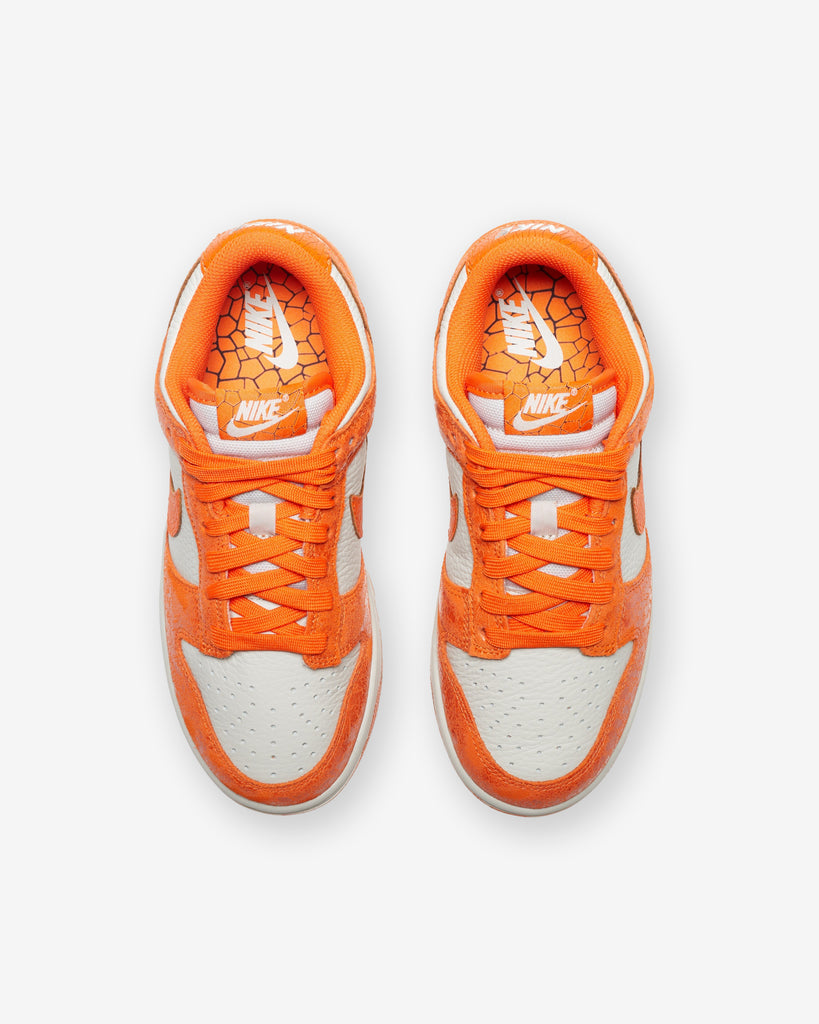 NIKE WMNS DUNK LOW