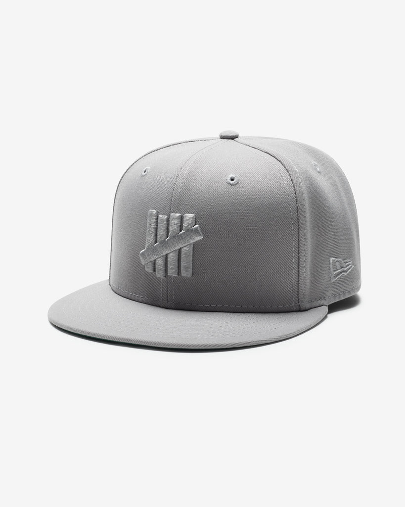 UNDEFEATED x NE MONOCHROME ICON FITTED
