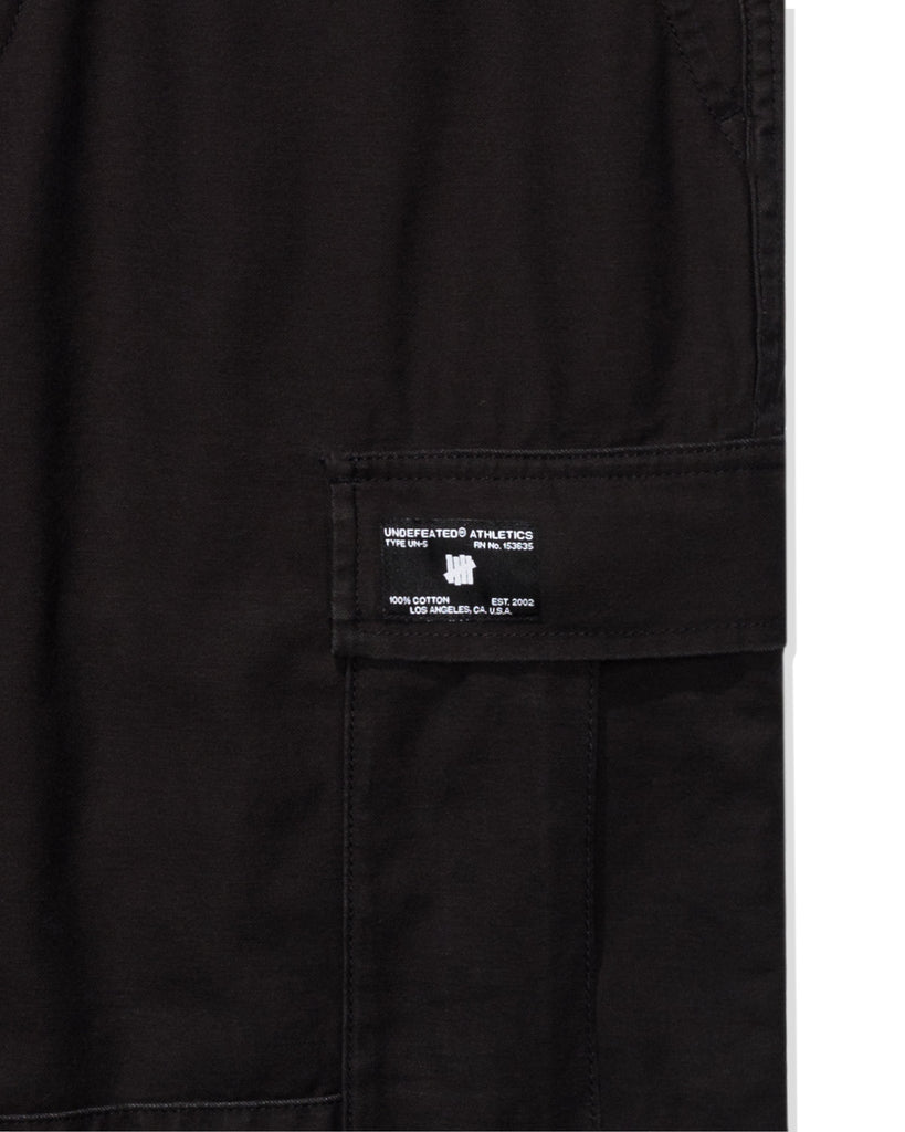 UNDEFEATED SATEEN CARGO SHORT