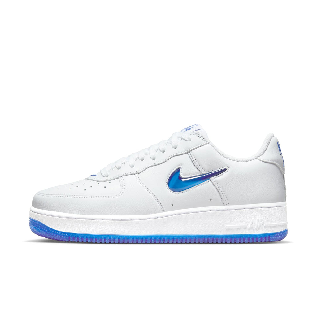 UNDEFEATED × NIKE AIR FORCE 1 LOW "WHITEスニーカー